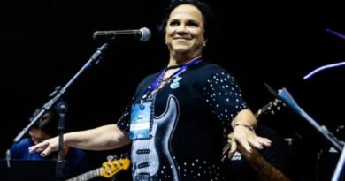 Anne Torres é campeã do Festival do Industriário – SESI Entoando Canções