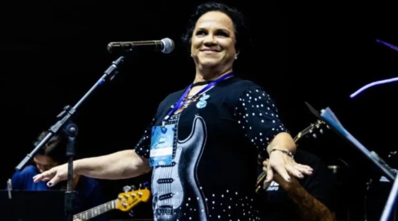 Anne Torres é campeã do Festival do Industriário – SESI Entoando Canções