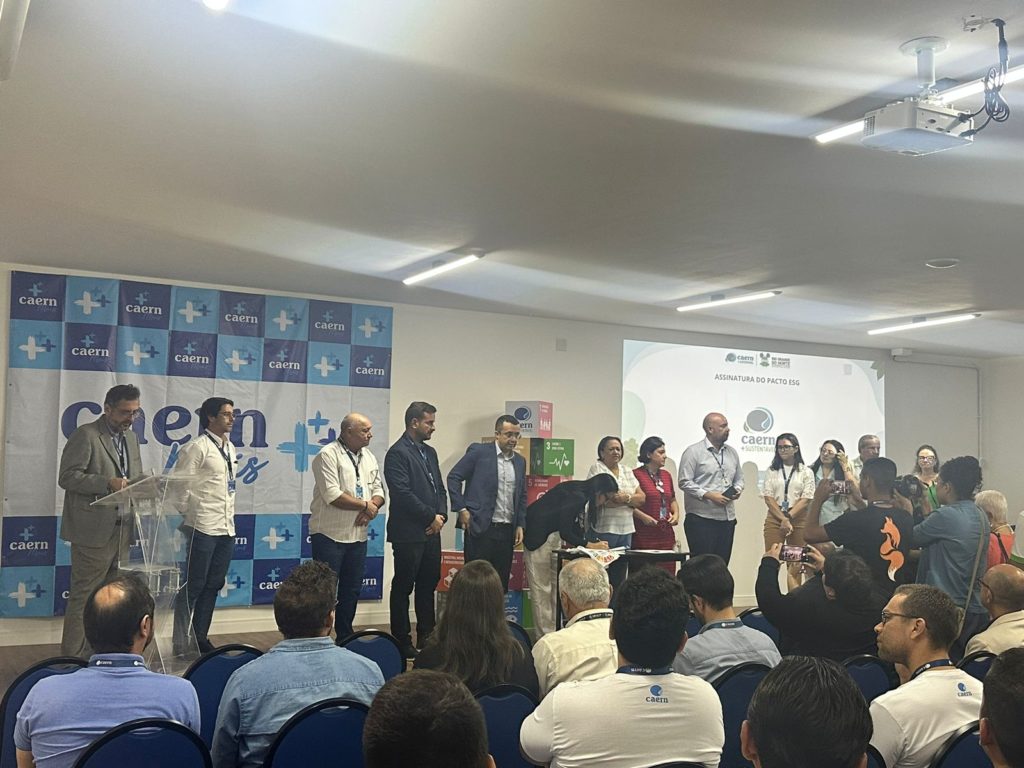 🤝 SINDAGUA/RN PRESENTE NA ASSINATURA DO PACTO ESG DA CAERN