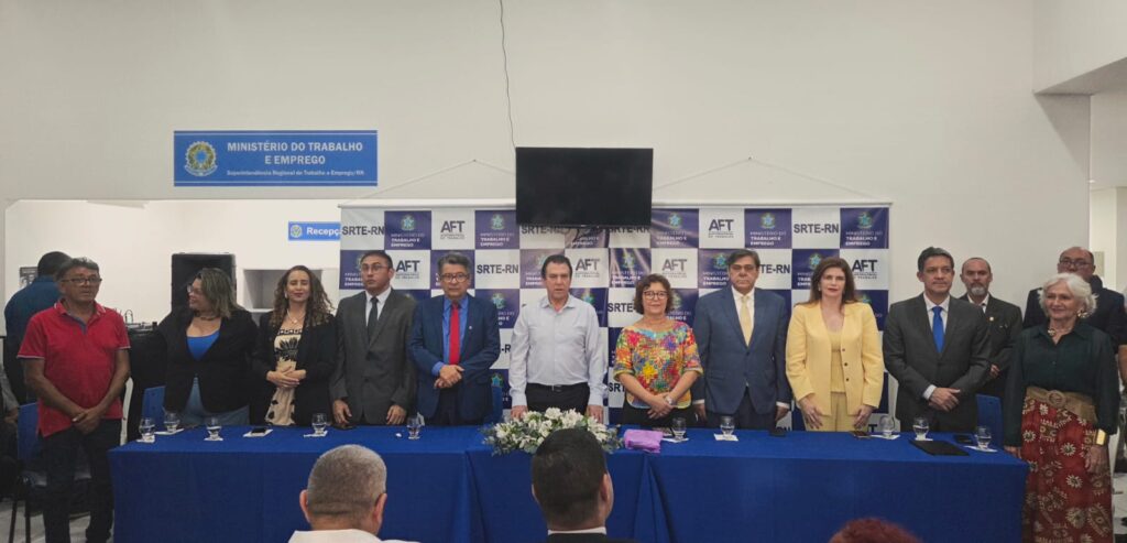 Sindágua/RN presente em importante debate com o Ministro Luiz Marinho!